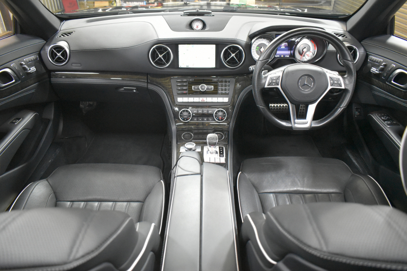 メルセデスベンツ SLクラス SL350 ﾚｰﾀﾞｰｾｰﾌﾃｨP 3.5ﾘｯﾀｰV6 306馬力 ﾏｼﾞｯｸｽｶｲﾙｰﾌ ｴｱｽｶｰﾌ ﾋｰﾀｰ黒革 ﾃﾞｨｽﾄﾛ BSM Lｷｰﾌﾟ AMGｴｱﾛ19AW ｷｰﾚｽGO PTS ﾌｯﾄﾄﾗﾝｸ 地ﾃﾞｼﾞﾅﾋﾞBｶﾒﾗ 2年保証