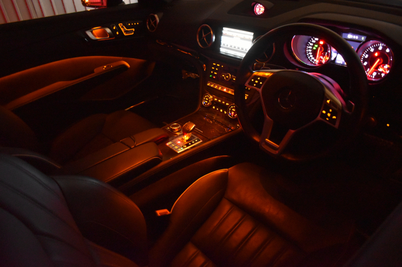 メルセデスベンツ SLクラス SL350 ﾚｰﾀﾞｰｾｰﾌﾃｨP 3.5ﾘｯﾀｰV6 306馬力 ﾏｼﾞｯｸｽｶｲﾙｰﾌ ｴｱｽｶｰﾌ ﾋｰﾀｰ黒革 ﾃﾞｨｽﾄﾛ BSM Lｷｰﾌﾟ AMGｴｱﾛ19AW ｷｰﾚｽGO PTS ﾌｯﾄﾄﾗﾝｸ 地ﾃﾞｼﾞﾅﾋﾞBｶﾒﾗ 2年保証