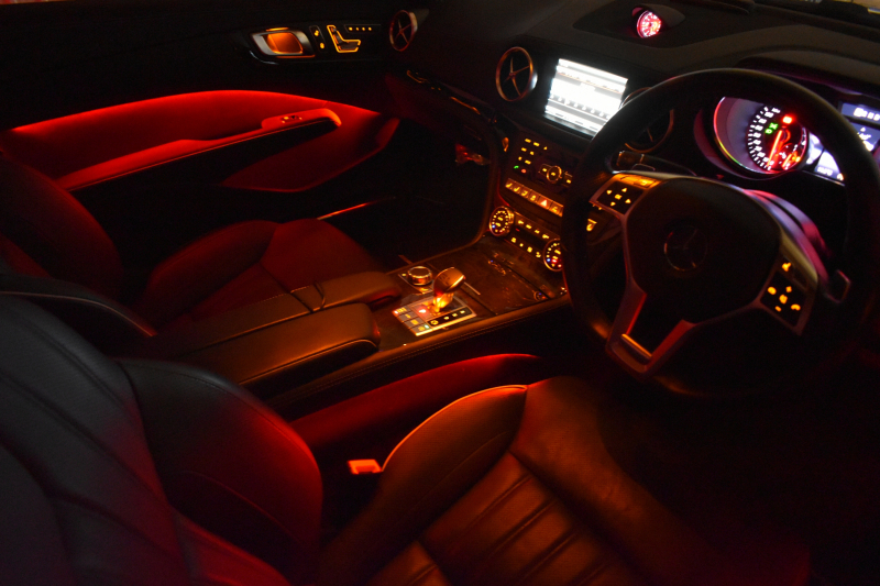 メルセデスベンツ SLクラス SL350 ﾚｰﾀﾞｰｾｰﾌﾃｨP 3.5ﾘｯﾀｰV6 306馬力 ﾏｼﾞｯｸｽｶｲﾙｰﾌ ｴｱｽｶｰﾌ ﾋｰﾀｰ黒革 ﾃﾞｨｽﾄﾛ BSM Lｷｰﾌﾟ AMGｴｱﾛ19AW ｷｰﾚｽGO PTS ﾌｯﾄﾄﾗﾝｸ 地ﾃﾞｼﾞﾅﾋﾞBｶﾒﾗ 2年保証