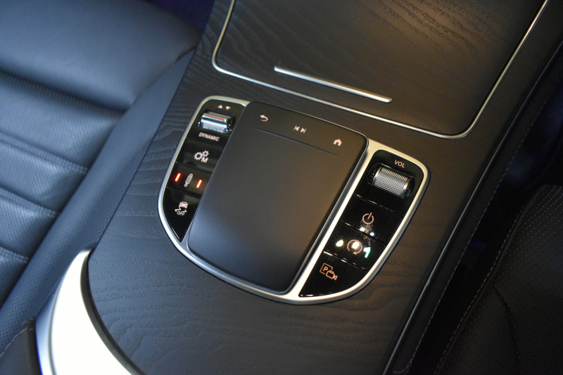 AMG GLC GLC43 4M ﾚｻﾞｰｴｸｽｸﾙｰｼﾌﾞ ﾚｰﾀﾞｰｾｰﾌﾃｨP 後期型 1ｵｰﾅｰ 390馬力V6 MEｺﾈ MBUXｼｽﾃﾑ ﾊﾟﾉﾗﾏｻﾝﾙｰﾌ ﾋｰﾀｰｸｰﾗｰ革 ﾃﾞｨｽﾄﾛ BSM Lﾁｪﾝｼﾞ AMGｴｱﾛ20AW ｷｰﾚｽGO PTS ｻｲﾄﾞｽﾃｯﾌﾟ HUD ﾌｯﾄｹﾞｰﾄ ﾌﾞﾙﾒｽﾀｰS 対話式ﾅﾋﾞTV 360ｶﾒ 2年保証