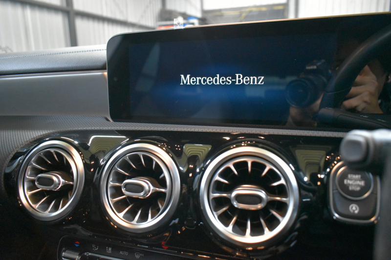 メルセデスベンツ CLAクラス CLA250 4MｼｭｰﾃｨﾝｸﾞB  AMGﾗｲﾝ AMGﾚｻﾞｰｴｸｽｸﾙｰｼﾌﾞ ｱﾄﾞﾊﾞﾝｽﾄﾞ RSP 1ｵｰﾅｰ ﾊﾟﾉﾗﾏｻﾝﾙｰﾌ ﾋｰﾀｰ黒灰革 ACC Lﾁｪﾝｼﾞ AMGｴｱﾛ18AW ｷｰGO HUD 対話式ﾅﾋﾞ 360ｶﾒﾗ 2年保証