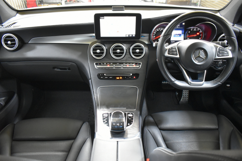 メルセデスベンツ GLCクーペ GLC250 4M ｸｰﾍﾟ ｽﾎﾟｰﾂ 本革仕様 ﾚｰﾀﾞｰｾｰﾌﾃｨP 全席ﾋｰﾀｰ革 ｻﾝﾙｰﾌ ﾃﾞｨｽﾄﾛ ﾌﾞﾗｲﾝﾄﾞｽﾎﾟｯﾄ Lｷｰﾌﾟ ｷｰﾚｽGo ﾍｯﾄﾞｱｯﾌﾟD 自動Fｹﾞｰﾄ ﾌﾞﾙﾒｽﾀｰS 地デジ360ｶﾒﾗ 2年保証