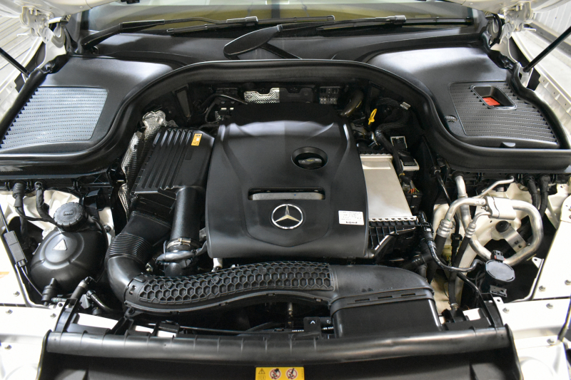 メルセデスベンツ GLCクーペ GLC250 4M ｸｰﾍﾟ ｽﾎﾟｰﾂ 本革仕様 ﾚｰﾀﾞｰｾｰﾌﾃｨP 全席ﾋｰﾀｰ革 ｻﾝﾙｰﾌ ﾃﾞｨｽﾄﾛ ﾌﾞﾗｲﾝﾄﾞｽﾎﾟｯﾄ Lｷｰﾌﾟ ｷｰﾚｽGo ﾍｯﾄﾞｱｯﾌﾟD 自動Fｹﾞｰﾄ ﾌﾞﾙﾒｽﾀｰS 地デジ360ｶﾒﾗ 2年保証