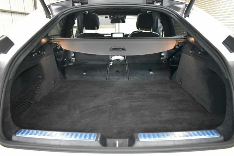 メルセデスベンツ GLCクーペ GLC250 4M ｸｰﾍﾟ ｽﾎﾟｰﾂ 本革仕様 ﾚｰﾀﾞｰｾｰﾌﾃｨP 全席ﾋｰﾀｰ革 ｻﾝﾙｰﾌ ﾃﾞｨｽﾄﾛ ﾌﾞﾗｲﾝﾄﾞｽﾎﾟｯﾄ Lｷｰﾌﾟ ｷｰﾚｽGo ﾍｯﾄﾞｱｯﾌﾟD 自動Fｹﾞｰﾄ ﾌﾞﾙﾒｽﾀｰS 地デジ360ｶﾒﾗ 2年保証