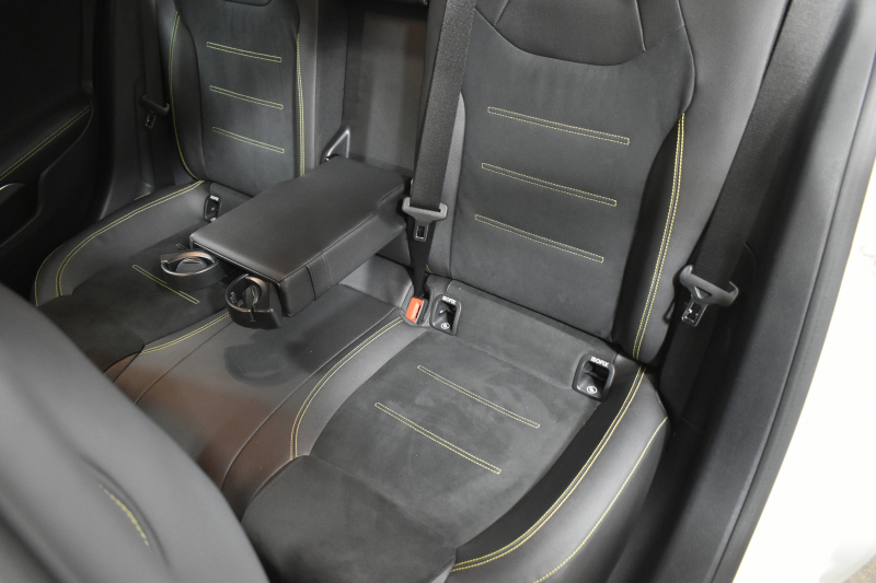 メルセデスベンツ Aクラス A180 Edition1 ﾚｰﾀﾞｰSP 限定150台 MEｺﾈｸﾄ MBUXｼｽﾃﾑ Edition1専用内装 ﾃﾞｨｽﾄﾛﾆｯｸﾌﾟﾗｽ ﾌﾞﾗｲﾝﾄﾞｽﾎﾟｯﾄ ﾚｰﾝﾁｪﾝｼﾞ AMGｴｱﾛ19AW ﾏﾙﾁLED ｷｰGO PTS HUD 10.25ｲﾝﾁｺｯｸﾋﾟｯﾄﾃﾞｨｽﾌﾟﾚｲ 360ｶﾒﾗ 2年保証