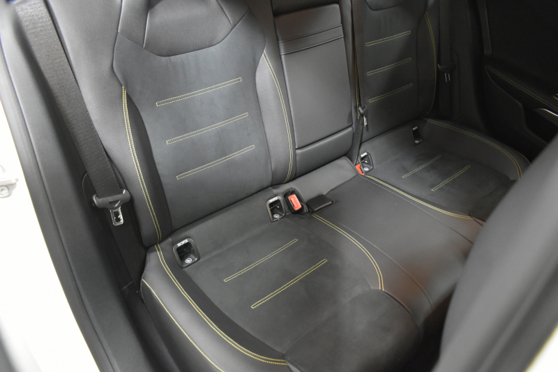 メルセデスベンツ Aクラス A180 Edition1 ﾚｰﾀﾞｰSP 限定150台 MEｺﾈｸﾄ MBUXｼｽﾃﾑ Edition1専用内装 ﾃﾞｨｽﾄﾛﾆｯｸﾌﾟﾗｽ ﾌﾞﾗｲﾝﾄﾞｽﾎﾟｯﾄ ﾚｰﾝﾁｪﾝｼﾞ AMGｴｱﾛ19AW ﾏﾙﾁLED ｷｰGO PTS HUD 10.25ｲﾝﾁｺｯｸﾋﾟｯﾄﾃﾞｨｽﾌﾟﾚｲ 360ｶﾒﾗ 2年保証