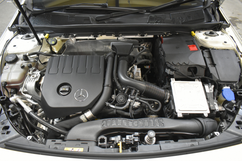 メルセデスベンツ Aクラス A180 Edition1 ﾚｰﾀﾞｰSP 限定150台 MEｺﾈｸﾄ MBUXｼｽﾃﾑ Edition1専用内装 ﾃﾞｨｽﾄﾛﾆｯｸﾌﾟﾗｽ ﾌﾞﾗｲﾝﾄﾞｽﾎﾟｯﾄ ﾚｰﾝﾁｪﾝｼﾞ AMGｴｱﾛ19AW ﾏﾙﾁLED ｷｰGO PTS HUD 10.25ｲﾝﾁｺｯｸﾋﾟｯﾄﾃﾞｨｽﾌﾟﾚｲ 360ｶﾒﾗ 2年保証