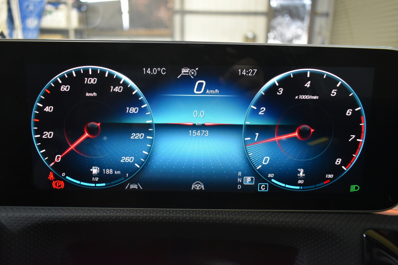 メルセデスベンツ Aクラス A180 Edition1 ﾚｰﾀﾞｰSP 限定150台 MEｺﾈｸﾄ MBUXｼｽﾃﾑ Edition1専用内装 ﾃﾞｨｽﾄﾛﾆｯｸﾌﾟﾗｽ ﾌﾞﾗｲﾝﾄﾞｽﾎﾟｯﾄ ﾚｰﾝﾁｪﾝｼﾞ AMGｴｱﾛ19AW ﾏﾙﾁLED ｷｰGO PTS HUD 10.25ｲﾝﾁｺｯｸﾋﾟｯﾄﾃﾞｨｽﾌﾟﾚｲ 360ｶﾒﾗ 2年保証