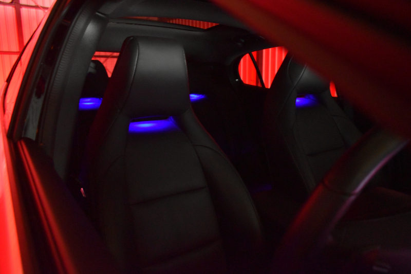 メルセデスベンツ GLA GLA220 4M ﾚｻﾞｰEXC ﾚｰﾀﾞｰSP  後期型 184馬力 4WD 1ｵｰﾅｰ ﾊﾟﾉﾗﾏｻﾝﾙｰﾌ ﾋｰﾀｰ黒革 ﾃﾞｨｽﾄﾛ Bｽﾎﾟｯﾄ 専用18AW&ﾊﾞﾝﾊﾟｰ 駐車支援 ｷｰGO ﾊｰﾏﾝK PTS ﾌｯﾄｹﾞｰﾄ 地ﾃﾞｼﾞBｶﾒﾗ 2年保証