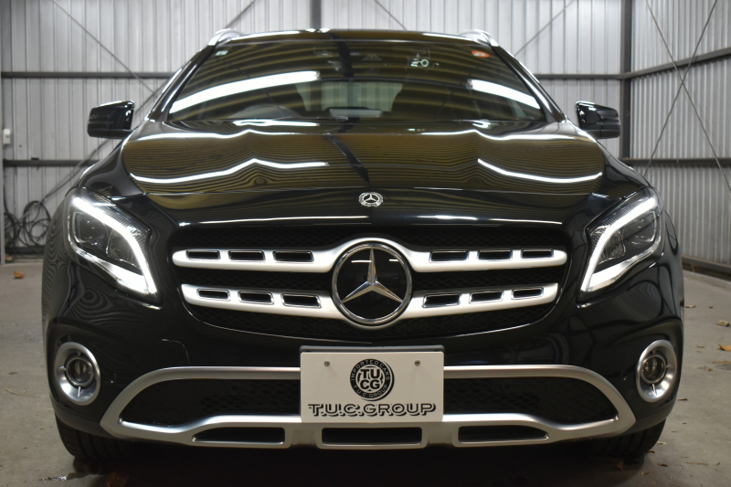 メルセデスベンツ GLA GLA220 4M ﾚｻﾞｰEXC ﾚｰﾀﾞｰSP  後期型 184馬力 4WD 1ｵｰﾅｰ ﾊﾟﾉﾗﾏｻﾝﾙｰﾌ ﾋｰﾀｰ黒革 ﾃﾞｨｽﾄﾛ Bｽﾎﾟｯﾄ 専用18AW&ﾊﾞﾝﾊﾟｰ 駐車支援 ｷｰGO ﾊｰﾏﾝK PTS ﾌｯﾄｹﾞｰﾄ 地ﾃﾞｼﾞBｶﾒﾗ 2年保証