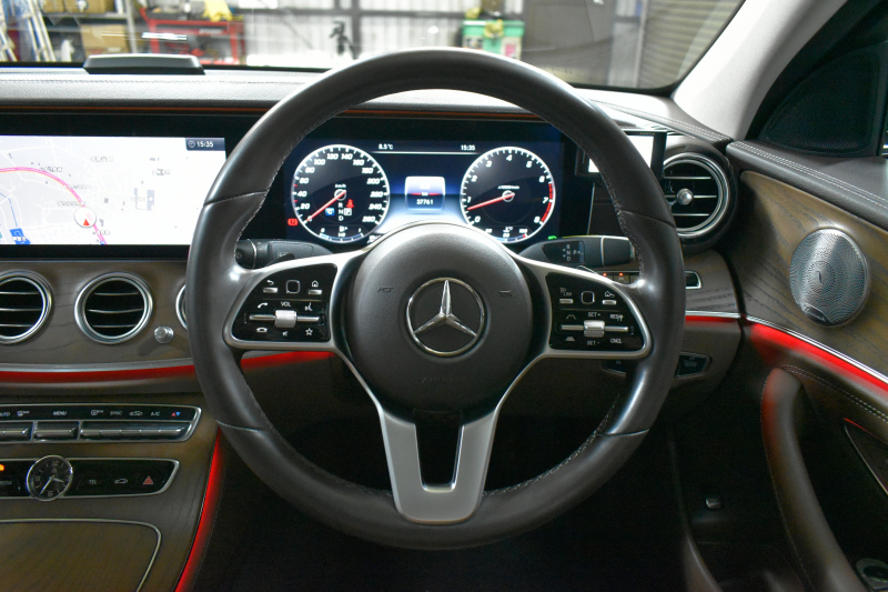 メルセデスベンツ Eクラス E450 4ﾏﾁｯｸ EXCLUSIVE ｴｸｽｸﾙｰｼﾌﾞPKG ﾚｰﾀﾞｰｾｰﾌﾃｨP 367馬力 V6 4WD ﾊﾟﾉﾗﾏｻﾝﾙｰﾌ ﾋｰﾀｰｸｰﾗｰ茶革 ﾃﾞｨｽﾄﾛ BSM Lﾁｪﾝｼﾞ 専用18AW ｷｰﾚｽGO PTS ﾌｯﾄﾄﾗﾝｸ ﾌﾞﾙﾒｽﾀｰS 地ﾃﾞｼﾞﾅﾋﾞ 360ｶﾒﾗ 2年保証