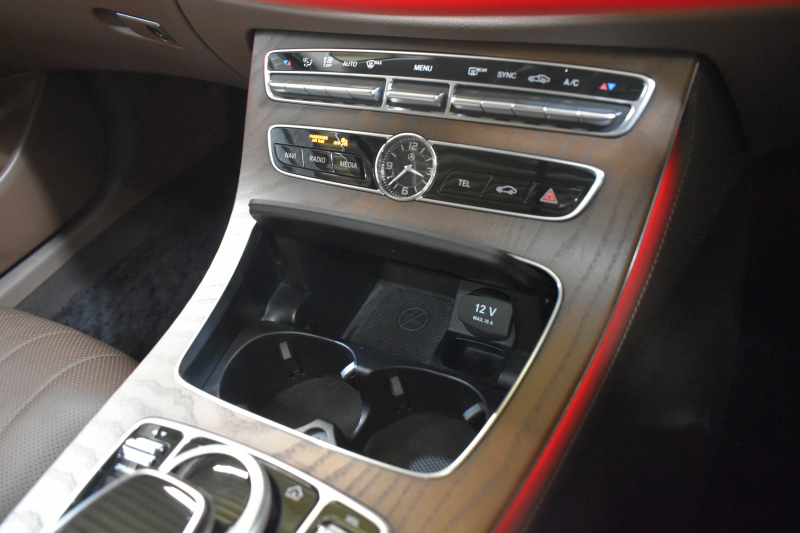 メルセデスベンツ Eクラス E450 4ﾏﾁｯｸ EXCLUSIVE ｴｸｽｸﾙｰｼﾌﾞPKG ﾚｰﾀﾞｰｾｰﾌﾃｨP 367馬力 V6 4WD ﾊﾟﾉﾗﾏｻﾝﾙｰﾌ ﾋｰﾀｰｸｰﾗｰ茶革 ﾃﾞｨｽﾄﾛ BSM Lﾁｪﾝｼﾞ 専用18AW ｷｰﾚｽGO PTS ﾌｯﾄﾄﾗﾝｸ ﾌﾞﾙﾒｽﾀｰS 地ﾃﾞｼﾞﾅﾋﾞ 360ｶﾒﾗ 2年保証