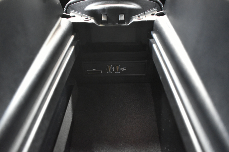 メルセデスベンツ Eクラス E400 4ﾏﾁｯｸ EXCLUSIVE ﾚｰﾀﾞｰｾｰﾌﾃｨP 333馬力V6 4WD ﾋｰﾀｰ黒革 HUD ﾃﾞｨｽﾄﾛ BSM Lﾁｪﾝｼﾞ 専用18AW ｷｰﾚｽGO PTS ﾌｯﾄﾄﾗﾝｸ 地ﾃﾞｼﾞﾅﾋﾞ 360ｶﾒﾗ ﾏﾙﾁｱﾝﾋﾞｴﾝﾄﾗｲﾄ 2年保証