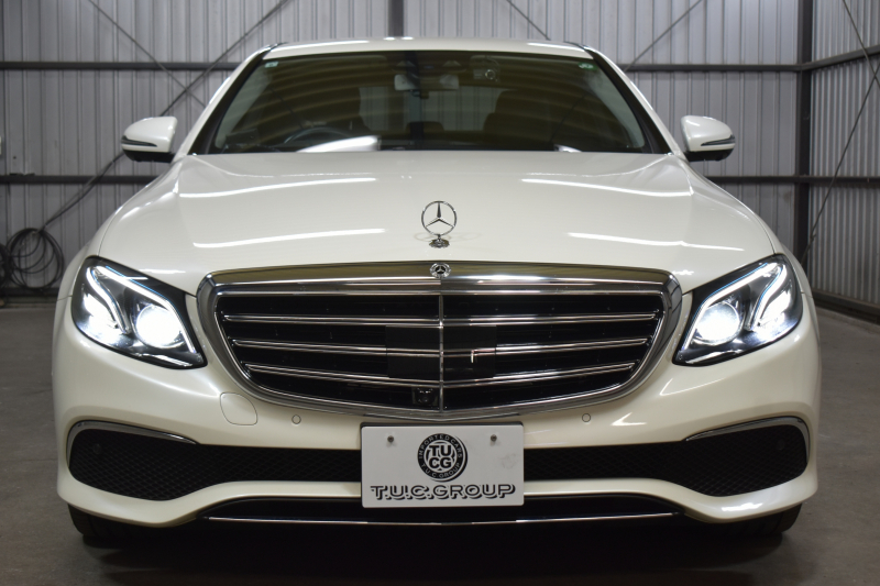 メルセデスベンツ Eクラス E400 4ﾏﾁｯｸ EXCLUSIVE ﾚｰﾀﾞｰｾｰﾌﾃｨP 333馬力V6 4WD ﾋｰﾀｰ黒革 HUD ﾃﾞｨｽﾄﾛ BSM Lﾁｪﾝｼﾞ 専用18AW ｷｰﾚｽGO PTS ﾌｯﾄﾄﾗﾝｸ 地ﾃﾞｼﾞﾅﾋﾞ 360ｶﾒﾗ ﾏﾙﾁｱﾝﾋﾞｴﾝﾄﾗｲﾄ 2年保証