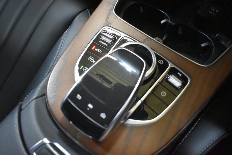 メルセデスベンツ Eクラス E400 4ﾏﾁｯｸ EXCLUSIVE ﾚｰﾀﾞｰｾｰﾌﾃｨP 333馬力V6 4WD ﾋｰﾀｰ黒革 HUD ﾃﾞｨｽﾄﾛ BSM Lﾁｪﾝｼﾞ 専用18AW ｷｰﾚｽGO PTS ﾌｯﾄﾄﾗﾝｸ 地ﾃﾞｼﾞﾅﾋﾞ 360ｶﾒﾗ ﾏﾙﾁｱﾝﾋﾞｴﾝﾄﾗｲﾄ 2年保証