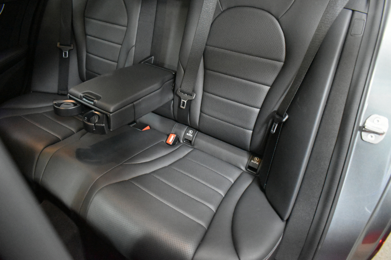 メルセデスベンツ Cクラス C200 ﾛｰﾚｳｽｴﾃﾞｨｼｮﾝ ｽﾎﾟｰﾂ+P ﾚｰﾀﾞｰｾｰﾌﾃｨP 最終特別仕様  9速 BSG搭載 ﾊﾟﾉﾗﾏｻﾝR HUD ﾋｰﾀｰ黒革 ﾃﾞｨｽﾄﾛ BSM Lｷｰﾌﾟ AMGｴｱﾛ18AW ｷｰﾚｽGo PTS 液晶ﾒｰﾀｰ LEDﾍｯﾄﾞﾗｲﾄ 地ﾃﾞｼﾞﾅﾋﾞ Bｶﾒﾗ 2年保証