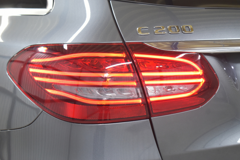 メルセデスベンツ Cクラス C200 ﾛｰﾚｳｽｴﾃﾞｨｼｮﾝ ｽﾎﾟｰﾂ+P ﾚｰﾀﾞｰｾｰﾌﾃｨP 最終特別仕様  9速 BSG搭載 ﾊﾟﾉﾗﾏｻﾝR HUD ﾋｰﾀｰ黒革 ﾃﾞｨｽﾄﾛ BSM Lｷｰﾌﾟ AMGｴｱﾛ18AW ｷｰﾚｽGo PTS 液晶ﾒｰﾀｰ LEDﾍｯﾄﾞﾗｲﾄ 地ﾃﾞｼﾞﾅﾋﾞ Bｶﾒﾗ 2年保証