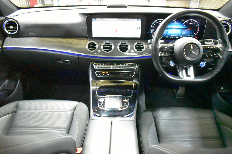 AMG Eクラス E53 4ﾏﾁｯｸ+ ｴｸｽｸﾙｰｼﾌﾞ ﾚｰﾀﾞｰｾｰﾌﾃｨP 後期型 1ｵｰﾅｰ車両 3.0ﾘｯﾀｰ/435馬力 9速AT 4WD ﾊﾟﾉﾗﾏｻﾝﾙｰﾌ ﾋｰﾀｰｸｰﾗｰ黒革 ﾃﾞｨｽﾄﾛ BSM Lﾁｪﾝｼﾞ AMGｴｱﾛ20AW ｷｰﾚｽGO PTS ﾌﾞﾙﾒｽﾀｰ HUD ﾌｯﾄｹﾞｰﾄ LEDﾍｯﾄﾞﾗｲﾄ 地ﾃﾞｼﾞﾅﾋﾞ 360ｶﾒﾗ 2年保証