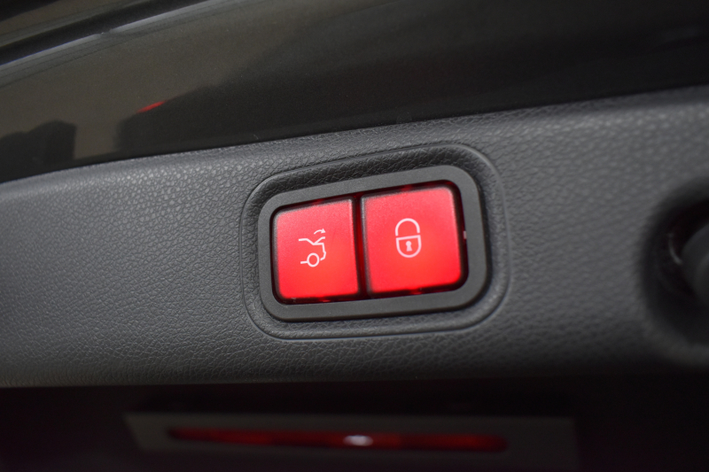 AMG Eクラス E53 4ﾏﾁｯｸ+ ｴｸｽｸﾙｰｼﾌﾞ ﾚｰﾀﾞｰｾｰﾌﾃｨP 後期型 1ｵｰﾅｰ車両 3.0ﾘｯﾀｰ/435馬力 9速AT 4WD ﾊﾟﾉﾗﾏｻﾝﾙｰﾌ ﾋｰﾀｰｸｰﾗｰ黒革 ﾃﾞｨｽﾄﾛ BSM Lﾁｪﾝｼﾞ AMGｴｱﾛ20AW ｷｰﾚｽGO PTS ﾌﾞﾙﾒｽﾀｰ HUD ﾌｯﾄｹﾞｰﾄ LEDﾍｯﾄﾞﾗｲﾄ 地ﾃﾞｼﾞﾅﾋﾞ 360ｶﾒﾗ 2年保証