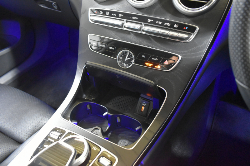 メルセデスベンツ Cクラス C200 ﾛｰﾚｳｽｴﾃﾞｨｼｮﾝ ｽﾎﾟｰﾂ＋P ﾚｰﾀﾞｰｾｰﾌﾃｨP 最終特別仕様 MEｺﾈ BSG搭載 ﾋｰﾀｰ黒革 ﾃﾞｨｽﾄﾛ BSM Lｷｰﾌﾟ AMGｴｱﾛ18AW 液晶ﾒｰﾀｰ HUD 地ﾃﾞｼﾞﾅﾋﾞ ﾊﾞｯｸｶﾒﾗ 2年保証