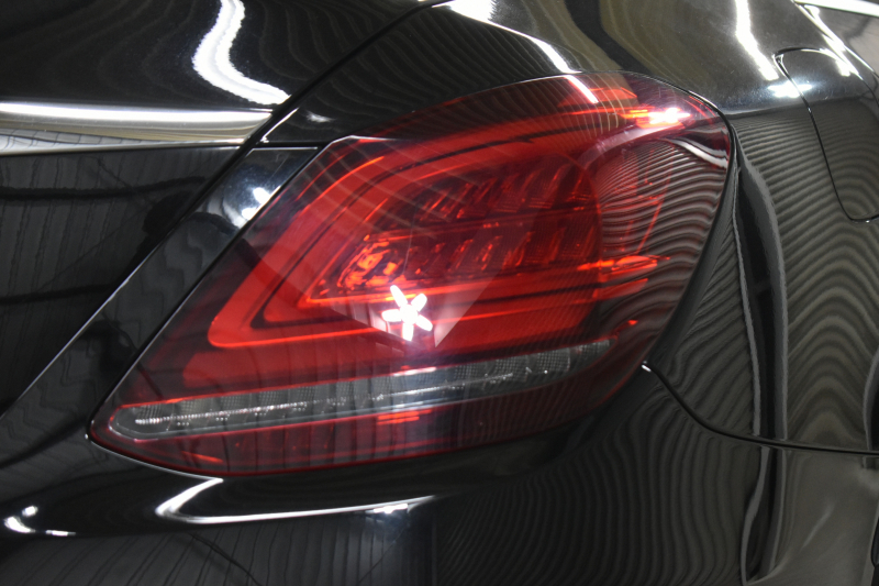 メルセデスベンツ Cクラス C200 ﾛｰﾚｳｽｴﾃﾞｨｼｮﾝ ｽﾎﾟｰﾂ＋P ﾚｰﾀﾞｰｾｰﾌﾃｨP 最終特別仕様 MEｺﾈ BSG搭載 ﾋｰﾀｰ黒革 ﾃﾞｨｽﾄﾛ BSM Lｷｰﾌﾟ AMGｴｱﾛ18AW 液晶ﾒｰﾀｰ HUD 地ﾃﾞｼﾞﾅﾋﾞ ﾊﾞｯｸｶﾒﾗ 2年保証