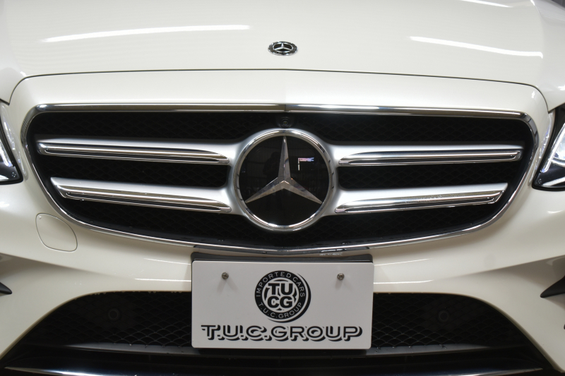 メルセデスベンツ Eクラス E200ﾜｺﾞﾝ AVG BSG搭載 AMGﾗｲﾝ ｴｸｽｸﾙｰｼﾌﾞP ﾚｰﾀﾞｰｾｰﾌﾃｨP ﾊﾟﾉﾗﾏｻﾝﾙｰﾌ 革 AMGｴｱﾛ19AW ﾌﾞﾙﾒｽﾀｰS HUD ｴｱﾊﾞﾗﾝｽP ﾅﾋﾞTV 360ｶﾒﾗ ﾌｯﾄｹﾞｰﾄ ﾃﾞｨｽﾄﾛﾆｯｸ ﾌﾞﾗｲﾝﾄﾞS 2年保証