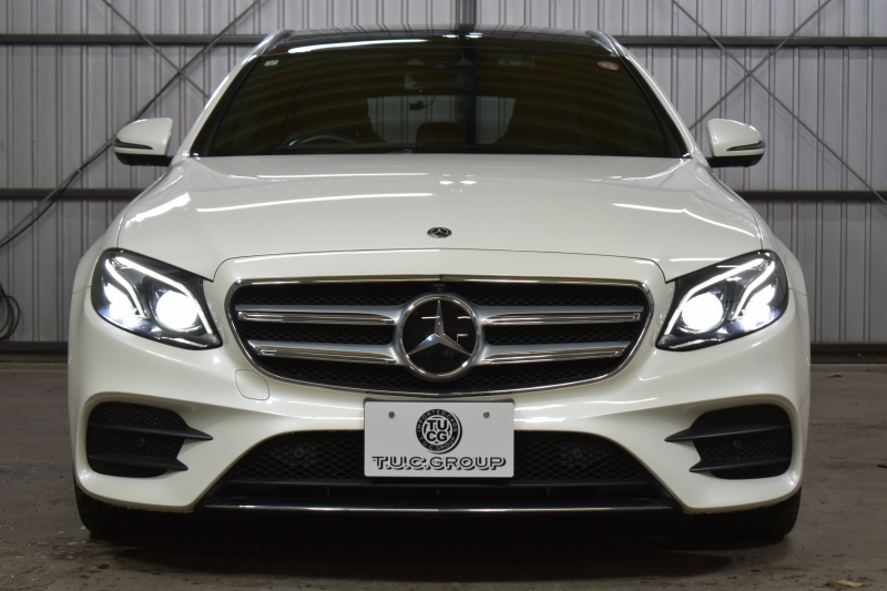 メルセデスベンツ Eクラス E200ﾜｺﾞﾝ AVG BSG搭載 AMGﾗｲﾝ ｴｸｽｸﾙｰｼﾌﾞP ﾚｰﾀﾞｰｾｰﾌﾃｨP ﾊﾟﾉﾗﾏｻﾝﾙｰﾌ 革 AMGｴｱﾛ19AW ﾌﾞﾙﾒｽﾀｰS HUD ｴｱﾊﾞﾗﾝｽP ﾅﾋﾞTV 360ｶﾒﾗ ﾌｯﾄｹﾞｰﾄ ﾃﾞｨｽﾄﾛﾆｯｸ ﾌﾞﾗｲﾝﾄﾞS 2年保証