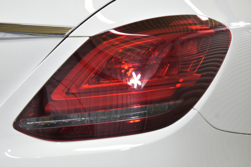 メルセデスベンツ Cクラス C200 ﾛｰﾚｳｽｴﾃﾞｨｼｮﾝ ｽﾎﾟｰﾂ＋P ﾚｰﾀﾞｰｾｰﾌﾃｨP 最終特別仕様 MEｺﾈ BSG搭載 ﾋｰﾀｰ黒革 ﾃﾞｨｽﾄﾛ BSM Lｷｰﾌﾟ AMGｴｱﾛ18AW 液晶ﾒｰﾀｰ HUD 地ﾃﾞｼﾞﾅﾋﾞ ﾊﾞｯｸｶﾒﾗ 2年保証