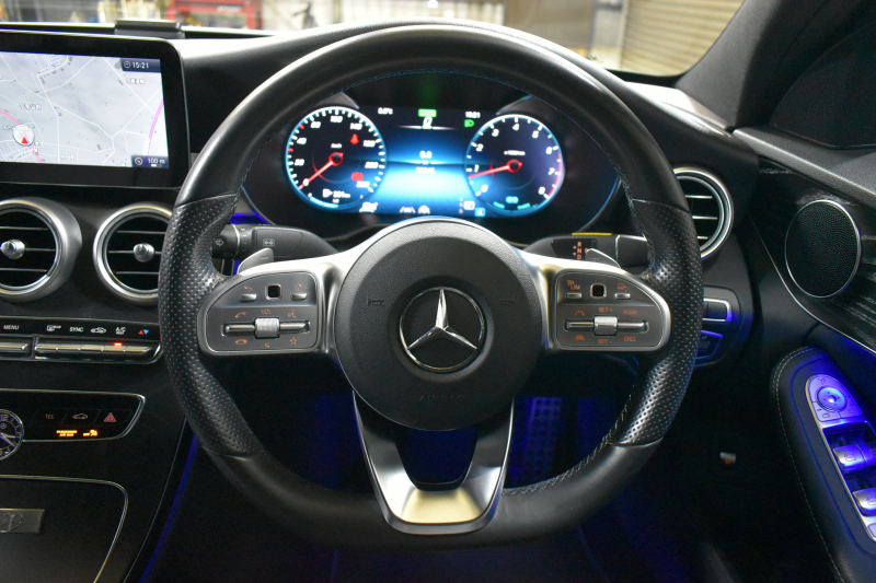 メルセデスベンツ Cクラス C200 ﾛｰﾚｳｽｴﾃﾞｨｼｮﾝ ｽﾎﾟｰﾂ＋P ﾚｰﾀﾞｰｾｰﾌﾃｨP 最終特別仕様 MEｺﾈ BSG搭載 ﾋｰﾀｰ黒革 ﾃﾞｨｽﾄﾛ BSM Lｷｰﾌﾟ AMGｴｱﾛ18AW 液晶ﾒｰﾀｰ HUD 地ﾃﾞｼﾞﾅﾋﾞ ﾊﾞｯｸｶﾒﾗ 2年保証