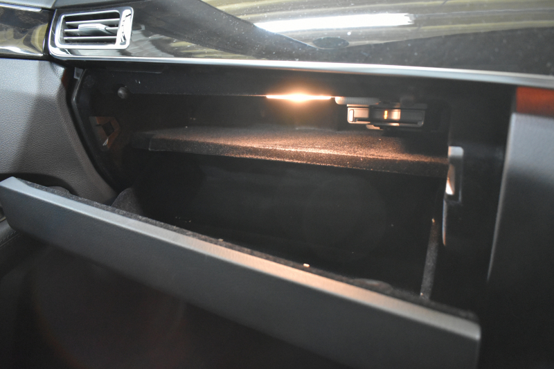 メルセデスベンツ Eクラス E250ﾜｺﾞﾝ AVG AMGｽﾎﾟｰﾂP ﾚｰﾀﾞｰｾｰﾌﾃｨP 後期 ﾊﾟﾉﾗﾏｻﾝﾙｰﾌ 革 AMGｴｱﾛ18AW ﾃﾞｨｽﾄﾛﾆｯｸ ﾌﾞﾗｲﾝﾄﾞｽﾎﾟｯﾄ ﾚｰﾝｷｰﾌﾟ ｱﾝﾋﾞｴﾝﾄﾗｲﾄ LEDﾍｯﾄﾞﾗｲﾄ ﾅﾋﾞTV ﾊﾞｯｸｶﾒﾗ ｷｰﾚｽｺﾞｰ ｵｰﾄﾃｰﾙｹﾞｰﾄ 2年保証