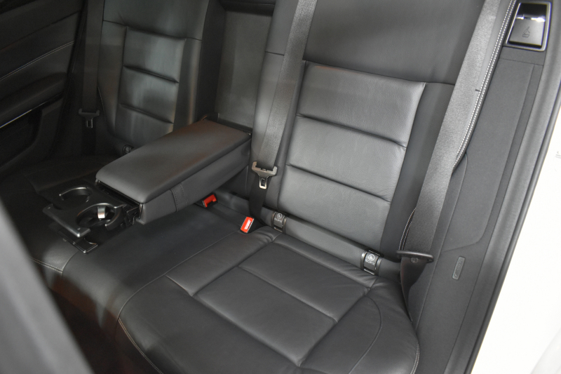 メルセデスベンツ Eクラス E250ﾜｺﾞﾝ AVG AMGｽﾎﾟｰﾂP ﾚｰﾀﾞｰｾｰﾌﾃｨP 後期 ﾊﾟﾉﾗﾏｻﾝﾙｰﾌ 革 AMGｴｱﾛ18AW ﾃﾞｨｽﾄﾛﾆｯｸ ﾌﾞﾗｲﾝﾄﾞｽﾎﾟｯﾄ ﾚｰﾝｷｰﾌﾟ ｱﾝﾋﾞｴﾝﾄﾗｲﾄ LEDﾍｯﾄﾞﾗｲﾄ ﾅﾋﾞTV ﾊﾞｯｸｶﾒﾗ ｷｰﾚｽｺﾞｰ ｵｰﾄﾃｰﾙｹﾞｰﾄ 2年保証