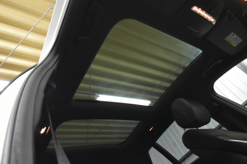 メルセデスベンツ Cクラス C180 ﾜｺﾞﾝ ﾛｰﾚｳｽｴﾃﾞｨｼｮﾝ ﾚｰﾀﾞｰｾｰﾌﾃｨP 特別仕様車 MEｺﾈｸﾄ ﾊﾟﾉﾗﾏｻﾝﾙｰﾌ ﾋｰﾀｰ黒革 ﾃﾞｨｽﾄﾛ BSM Lｷｰﾌﾟ AMGｴｱﾛ18AW ｷｰﾚｽGO PTS 電動ﾘｱｹﾞｰﾄ LEDﾍｯﾄﾞﾗｲﾄ 地ﾃﾞｼﾞﾅﾋﾞ Bｶﾒﾗ 2年保証