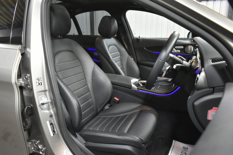 メルセデスベンツ Cクラス C200 AVG AMGﾗｲﾝ ﾚｻﾞｰｴｸｽｸﾙｰｼﾌﾞP ﾚｰﾀﾞｰｾｰﾌﾃｨP 後期 ﾊﾟﾉﾗﾏｻﾝﾙｰﾌ 革 ﾌﾞﾙﾒｽﾀｰS HUD ｴｱﾊﾞﾗﾝｽP 液晶ﾒｰﾀｰ ﾌｯﾄﾄﾗﾝｸ AMGｴｱﾛ18AW ﾃﾞｨｽﾄﾛ ﾌﾞﾗｲﾝﾄﾞS ﾚｰﾝｷｰﾌﾟ ﾅﾋﾞTV Bｶﾒﾗ ｷｰﾚｽｺﾞｰ 2年保証