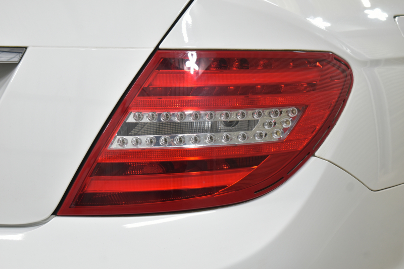 メルセデスベンツ Cクラス C200BE AVG ﾚｰﾀﾞｰｾｰﾌﾃｨP後期型 ﾃﾞｨｽﾄﾛﾆｯｸﾌﾟﾗｽ ﾌﾞﾗｲﾝﾄﾞｽﾎﾟｯﾄ ｷｰﾚｽGo AMGｴｱﾛ ﾊﾟｰｸﾄﾛﾆｯｸ 地デジBｶﾒﾗ 2年保証