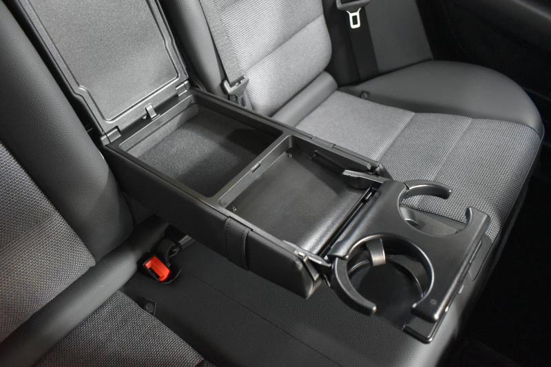 メルセデスベンツ Cクラス C200BE AVG ﾚｰﾀﾞｰｾｰﾌﾃｨP後期型 ﾃﾞｨｽﾄﾛﾆｯｸﾌﾟﾗｽ ﾌﾞﾗｲﾝﾄﾞｽﾎﾟｯﾄ ｷｰﾚｽGo AMGｴｱﾛ ﾊﾟｰｸﾄﾛﾆｯｸ 地デジBｶﾒﾗ 2年保証