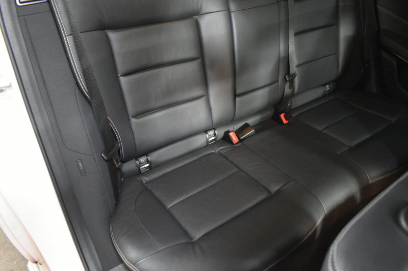 メルセデスベンツ Cクラス C200ﾜｺﾞﾝ AVG AMGﾗｲﾝ ﾚｰﾀﾞｰSP 後期型 ﾃﾞｨｽﾄﾛ Lﾁｪﾝｼﾞ 誤発進 ﾋｰﾀｰ黒革 AMGｴｱﾛ18AW ｷｰﾚｽGo PTS 電動Rｹﾞｰﾄ 地ﾃﾞｼﾞBｶﾒﾗ 2年保証