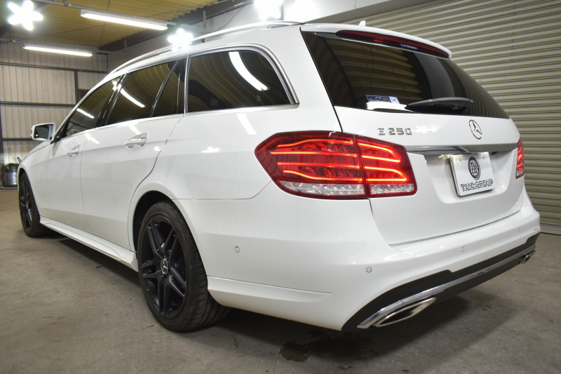 メルセデスベンツ Cクラス C200ﾜｺﾞﾝ AVG AMGﾗｲﾝ ﾚｰﾀﾞｰSP 後期型 ﾃﾞｨｽﾄﾛ Lﾁｪﾝｼﾞ 誤発進 ﾋｰﾀｰ黒革 AMGｴｱﾛ18AW ｷｰﾚｽGo PTS 電動Rｹﾞｰﾄ 地ﾃﾞｼﾞBｶﾒﾗ 2年保証