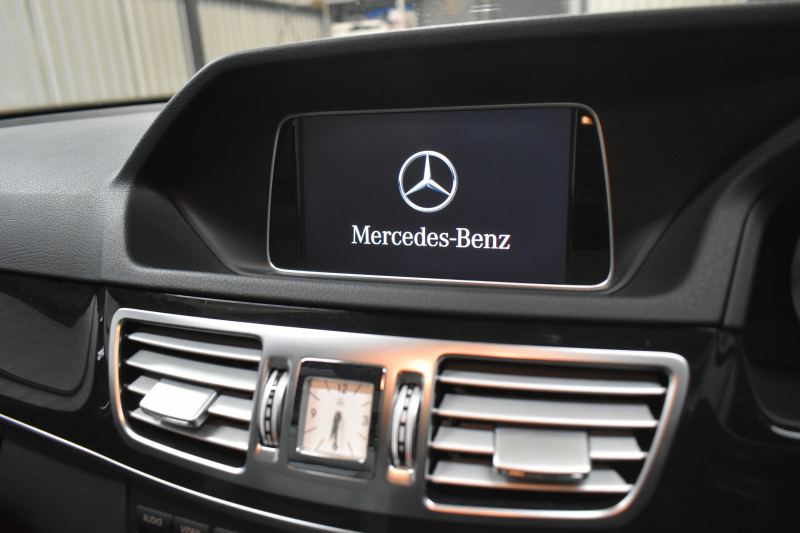 メルセデスベンツ Cクラス C200ﾜｺﾞﾝ AVG AMGﾗｲﾝ ﾚｰﾀﾞｰSP 後期型 ﾃﾞｨｽﾄﾛ Lﾁｪﾝｼﾞ 誤発進 ﾋｰﾀｰ黒革 AMGｴｱﾛ18AW ｷｰﾚｽGo PTS 電動Rｹﾞｰﾄ 地ﾃﾞｼﾞBｶﾒﾗ 2年保証