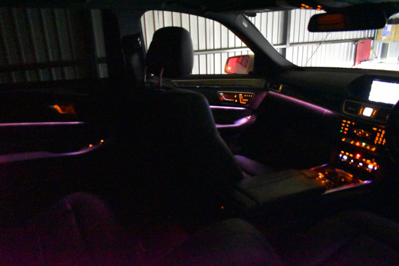 メルセデスベンツ Cクラス C200ﾜｺﾞﾝ AVG AMGﾗｲﾝ ﾚｰﾀﾞｰSP 後期型 ﾃﾞｨｽﾄﾛ Lﾁｪﾝｼﾞ 誤発進 ﾋｰﾀｰ黒革 AMGｴｱﾛ18AW ｷｰﾚｽGo PTS 電動Rｹﾞｰﾄ 地ﾃﾞｼﾞBｶﾒﾗ 2年保証