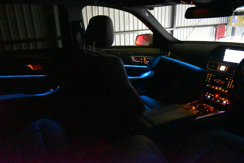 メルセデスベンツ Cクラス C200ﾜｺﾞﾝ AVG AMGﾗｲﾝ ﾚｰﾀﾞｰSP 後期型 ﾃﾞｨｽﾄﾛ Lﾁｪﾝｼﾞ 誤発進 ﾋｰﾀｰ黒革 AMGｴｱﾛ18AW ｷｰﾚｽGo PTS 電動Rｹﾞｰﾄ 地ﾃﾞｼﾞBｶﾒﾗ 2年保証