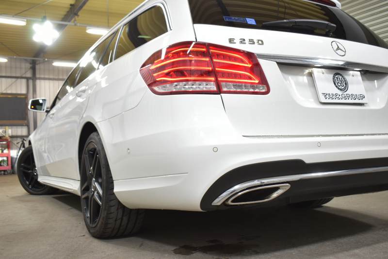 メルセデスベンツ Cクラス C200ﾜｺﾞﾝ AVG AMGﾗｲﾝ ﾚｰﾀﾞｰSP 後期型 ﾃﾞｨｽﾄﾛ Lﾁｪﾝｼﾞ 誤発進 ﾋｰﾀｰ黒革 AMGｴｱﾛ18AW ｷｰﾚｽGo PTS 電動Rｹﾞｰﾄ 地ﾃﾞｼﾞBｶﾒﾗ 2年保証