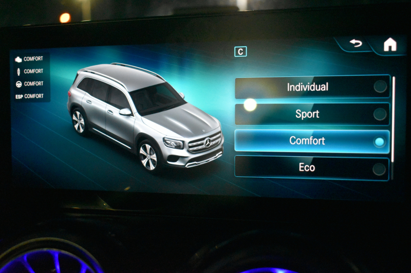 メルセデスベンツ GLB GLB250 4ﾏﾁｯｸ ｽﾎﾟｰﾂ AMGﾗｲﾝ ﾅｲﾄP ﾚｰﾀﾞｰｾｰﾌﾃｨP 黒革 AMGｴｱﾛ20AW MBUXﾅﾋﾞTV 360ｶﾒﾗ ﾃﾞｨｽﾄﾛﾆｯｸ ﾌﾞﾗｲﾝﾄﾞｽﾎﾟｯﾄ ﾚｰﾝｷｰﾌﾟ ｷｰﾚｽGO ﾌｯﾄｹﾞｰﾄ ﾜｲﾔﾚｽﾁｬｰｼﾞ ﾏﾙﾁｶﾗｰｱﾝﾋﾞｴﾝﾄ 3列ｼｰﾄ7人乗 2年保証