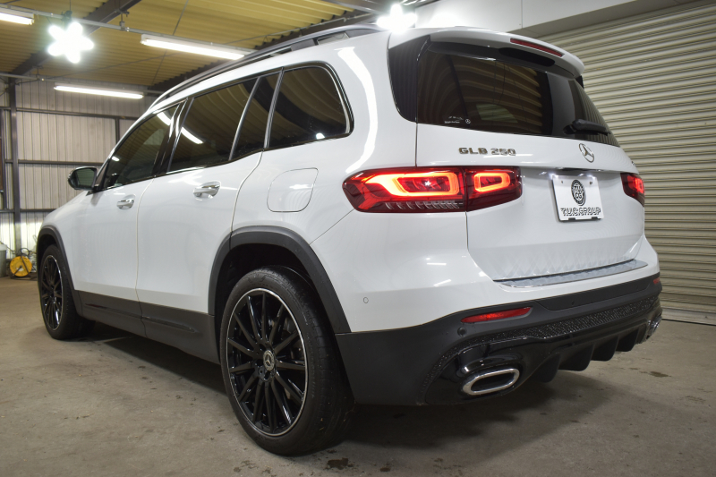 メルセデスベンツ GLB GLB250 4ﾏﾁｯｸ ｽﾎﾟｰﾂ AMGﾗｲﾝ ﾅｲﾄP ﾚｰﾀﾞｰｾｰﾌﾃｨP 黒革 AMGｴｱﾛ20AW MBUXﾅﾋﾞTV 360ｶﾒﾗ ﾃﾞｨｽﾄﾛﾆｯｸ ﾌﾞﾗｲﾝﾄﾞｽﾎﾟｯﾄ ﾚｰﾝｷｰﾌﾟ ｷｰﾚｽGO ﾌｯﾄｹﾞｰﾄ ﾜｲﾔﾚｽﾁｬｰｼﾞ ﾏﾙﾁｶﾗｰｱﾝﾋﾞｴﾝﾄ 3列ｼｰﾄ7人乗 2年保証