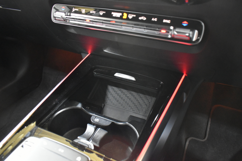 メルセデスベンツ GLB GLB250 4ﾏﾁｯｸ ｽﾎﾟｰﾂ AMGﾗｲﾝ ﾅｲﾄP ﾚｰﾀﾞｰｾｰﾌﾃｨP 黒革 AMGｴｱﾛ20AW MBUXﾅﾋﾞTV 360ｶﾒﾗ ﾃﾞｨｽﾄﾛﾆｯｸ ﾌﾞﾗｲﾝﾄﾞｽﾎﾟｯﾄ ﾚｰﾝｷｰﾌﾟ ｷｰﾚｽGO ﾌｯﾄｹﾞｰﾄ ﾜｲﾔﾚｽﾁｬｰｼﾞ ﾏﾙﾁｶﾗｰｱﾝﾋﾞｴﾝﾄ 3列ｼｰﾄ7人乗 2年保証