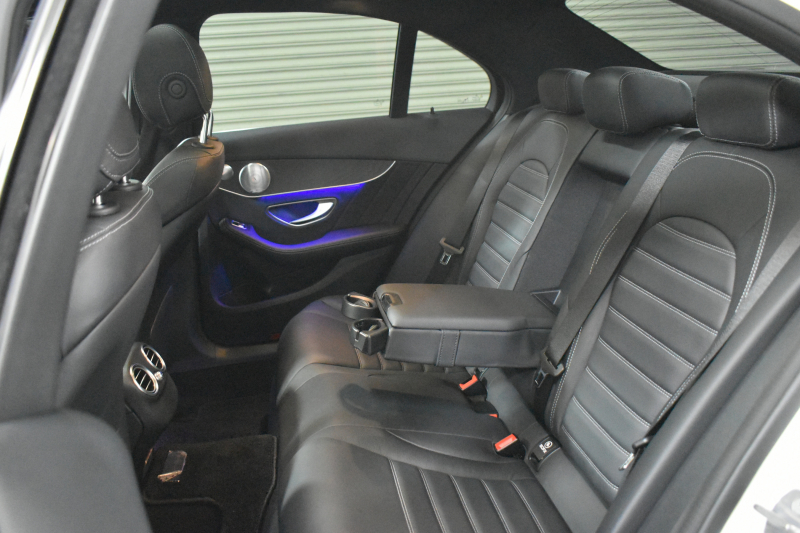 メルセデスベンツ Cクラス C200 AVG AMGﾗｲﾝ ﾚｻﾞｰｴｸｽｸﾙｰｼﾌﾞP ﾚｰﾀﾞｰｾｰﾌﾃｨP 後期 ﾊﾟﾉﾗﾏｻﾝﾙｰﾌ 革 ﾌﾞﾙﾒｽﾀｰS HUD ｴｱﾊﾞﾗﾝｽP 液晶ﾒｰﾀｰ ﾌｯﾄﾄﾗﾝｸ AMGｴｱﾛ18AW ﾃﾞｨｽﾄﾛ ﾌﾞﾗｲﾝﾄﾞS ﾚｰﾝｷｰﾌﾟ ﾅﾋﾞTV Bｶﾒﾗ ｷｰﾚｽｺﾞｰ 2年保証