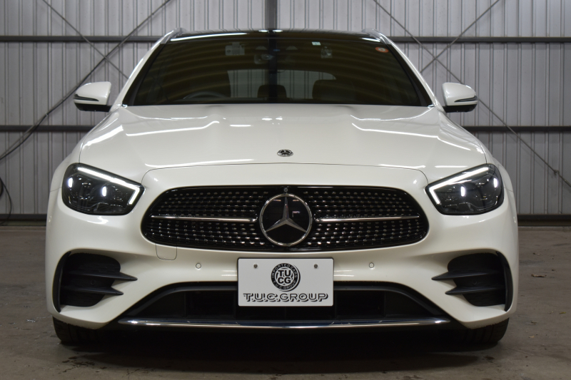 メルセデスベンツ Eクラス E200 ｽﾎﾟｰﾂ BSG搭載 ｴｸｽｸﾙｰｼﾌﾞP AMGﾗｲﾝｲﾝﾃﾘｱP ﾚｰﾀﾞｰｾｰﾌﾃｨP 後期型 ﾊﾟﾉﾗﾏｻﾝﾙｰﾌ 革 ﾌﾞﾙﾒｽﾀｰ HUD ｴｱﾊﾞﾗﾝｽP ﾊﾟﾜｰﾄﾗﾝｸ AMGｴｱﾛ19AW MBUXARﾅﾋﾞTV 360ｶﾒﾗ ﾜｲﾔﾚｽﾁｬｰｼﾞ ﾃﾞｨｽﾄﾛ ﾌﾞﾗｲﾝﾄﾞS ﾚｰﾝｷｰﾌﾟ 2年保証