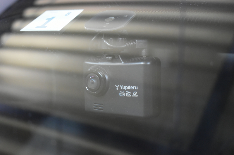 メルセデスベンツ Eクラス E200 ｽﾎﾟｰﾂ BSG搭載 ｴｸｽｸﾙｰｼﾌﾞP AMGﾗｲﾝｲﾝﾃﾘｱP ﾚｰﾀﾞｰｾｰﾌﾃｨP 後期型 ﾊﾟﾉﾗﾏｻﾝﾙｰﾌ 革 ﾌﾞﾙﾒｽﾀｰ HUD ｴｱﾊﾞﾗﾝｽP ﾊﾟﾜｰﾄﾗﾝｸ AMGｴｱﾛ19AW MBUXARﾅﾋﾞTV 360ｶﾒﾗ ﾜｲﾔﾚｽﾁｬｰｼﾞ ﾃﾞｨｽﾄﾛ ﾌﾞﾗｲﾝﾄﾞS ﾚｰﾝｷｰﾌﾟ 2年保証