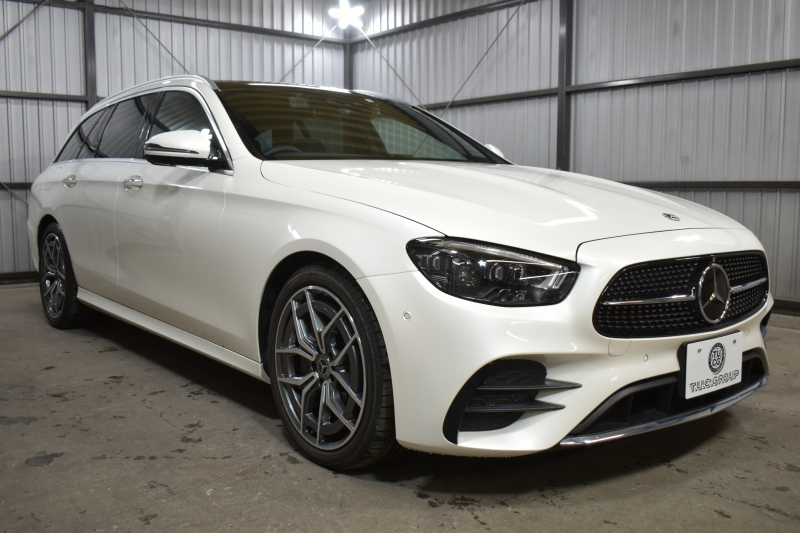 メルセデスベンツ Eクラス E200 ｽﾎﾟｰﾂ BSG搭載 ｴｸｽｸﾙｰｼﾌﾞP AMGﾗｲﾝｲﾝﾃﾘｱP ﾚｰﾀﾞｰｾｰﾌﾃｨP 後期型 ﾊﾟﾉﾗﾏｻﾝﾙｰﾌ 革 ﾌﾞﾙﾒｽﾀｰ HUD ｴｱﾊﾞﾗﾝｽP ﾊﾟﾜｰﾄﾗﾝｸ AMGｴｱﾛ19AW MBUXARﾅﾋﾞTV 360ｶﾒﾗ ﾜｲﾔﾚｽﾁｬｰｼﾞ ﾃﾞｨｽﾄﾛ ﾌﾞﾗｲﾝﾄﾞS ﾚｰﾝｷｰﾌﾟ 2年保証