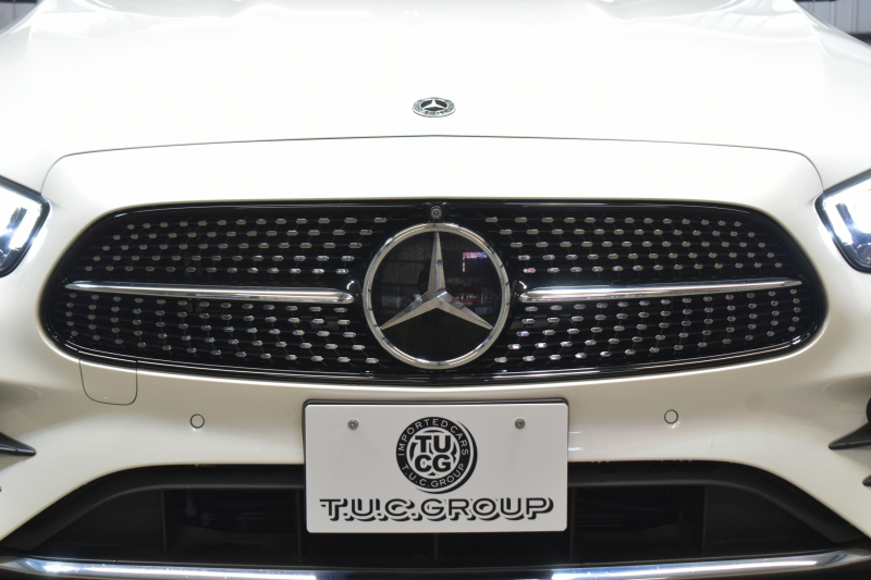 メルセデスベンツ Eクラス E200 ｽﾎﾟｰﾂ BSG搭載 ｴｸｽｸﾙｰｼﾌﾞP AMGﾗｲﾝｲﾝﾃﾘｱP ﾚｰﾀﾞｰｾｰﾌﾃｨP 後期型 ﾊﾟﾉﾗﾏｻﾝﾙｰﾌ 革 ﾌﾞﾙﾒｽﾀｰ HUD ｴｱﾊﾞﾗﾝｽP ﾊﾟﾜｰﾄﾗﾝｸ AMGｴｱﾛ19AW MBUXARﾅﾋﾞTV 360ｶﾒﾗ ﾜｲﾔﾚｽﾁｬｰｼﾞ ﾃﾞｨｽﾄﾛ ﾌﾞﾗｲﾝﾄﾞS ﾚｰﾝｷｰﾌﾟ 2年保証