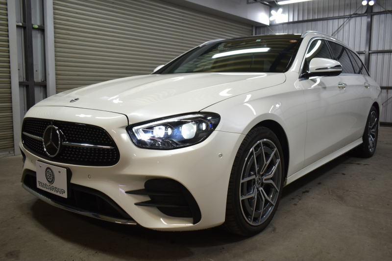 メルセデスベンツ Eクラス E200 ｽﾎﾟｰﾂ BSG搭載 ｴｸｽｸﾙｰｼﾌﾞP AMGﾗｲﾝｲﾝﾃﾘｱP ﾚｰﾀﾞｰｾｰﾌﾃｨP 後期型 ﾊﾟﾉﾗﾏｻﾝﾙｰﾌ 革 ﾌﾞﾙﾒｽﾀｰ HUD ｴｱﾊﾞﾗﾝｽP ﾊﾟﾜｰﾄﾗﾝｸ AMGｴｱﾛ19AW MBUXARﾅﾋﾞTV 360ｶﾒﾗ ﾜｲﾔﾚｽﾁｬｰｼﾞ ﾃﾞｨｽﾄﾛ ﾌﾞﾗｲﾝﾄﾞS ﾚｰﾝｷｰﾌﾟ 2年保証